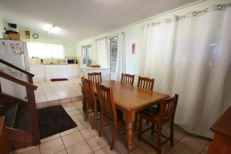 52 Beach Road, SARINA QLD 4737, Sarina - Thumbnail 4