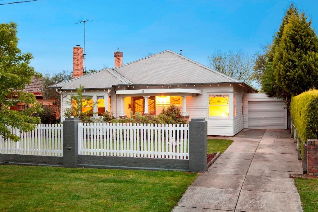 6 Brawn Avenue, LAKE WENDOUREE VIC 3350, Lake Wendouree - Image 1