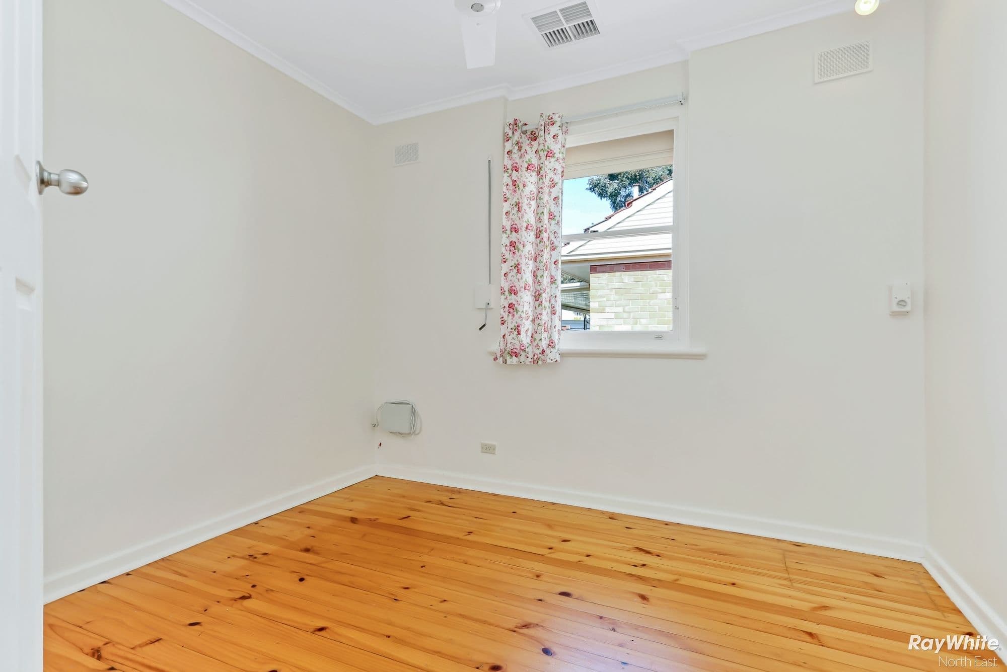 53 Salisbury Avenue, Valley View SA 5093, Valley View - Thumbnail 6