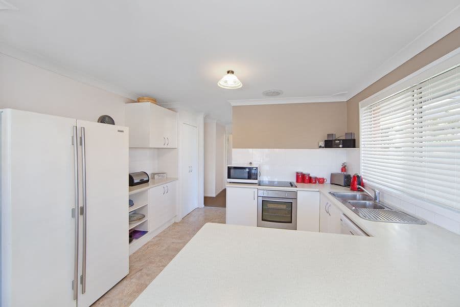 20 Talara Avenue, Bateau Bay NSW 2261, Bateau Bay - Thumbnail 2