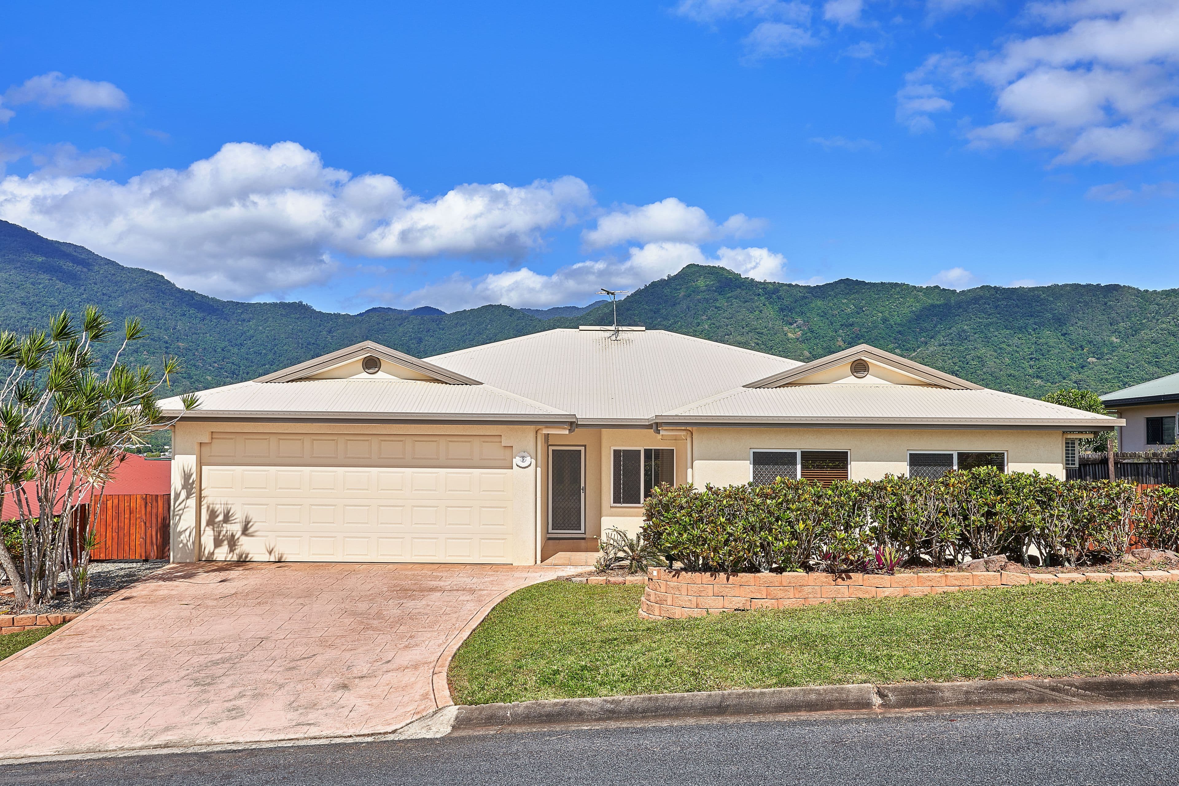9 Jumna Close, Bentley Park QLD 4869, Bentley Park - Thumbnail 4