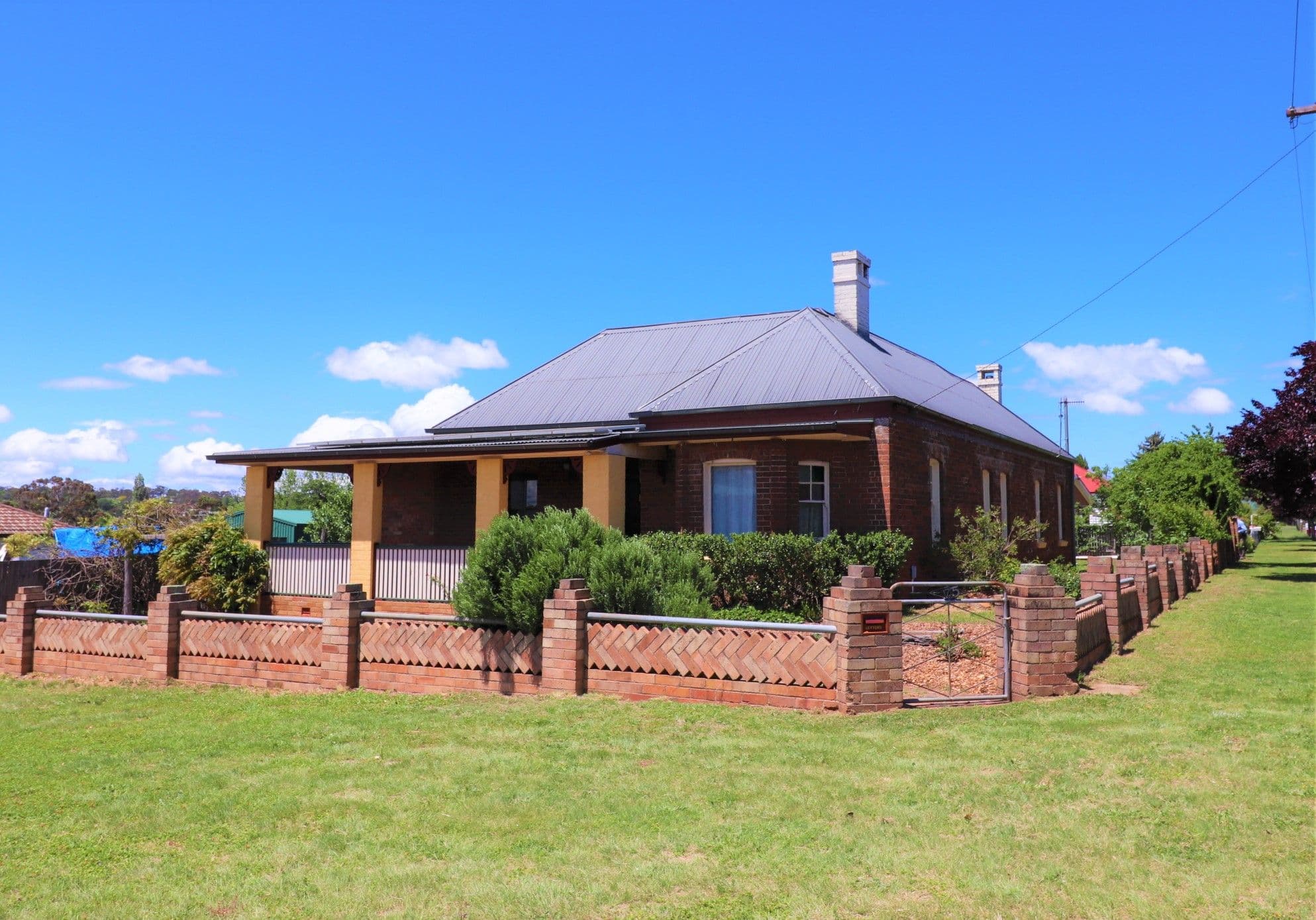 145 Lang, Glen Innes NSW 2370, Glen Innes - Image 1