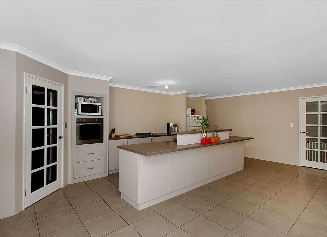 10 Abbotsdale Way, SOUTHERN RIVER WA 6110, Southern River - Thumbnail 3