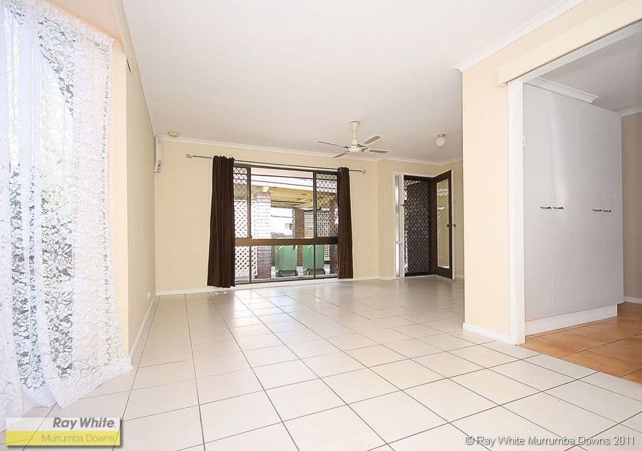 17 Eucumbene Drive, PETRIE QLD 4502, Petrie - Thumbnail 3
