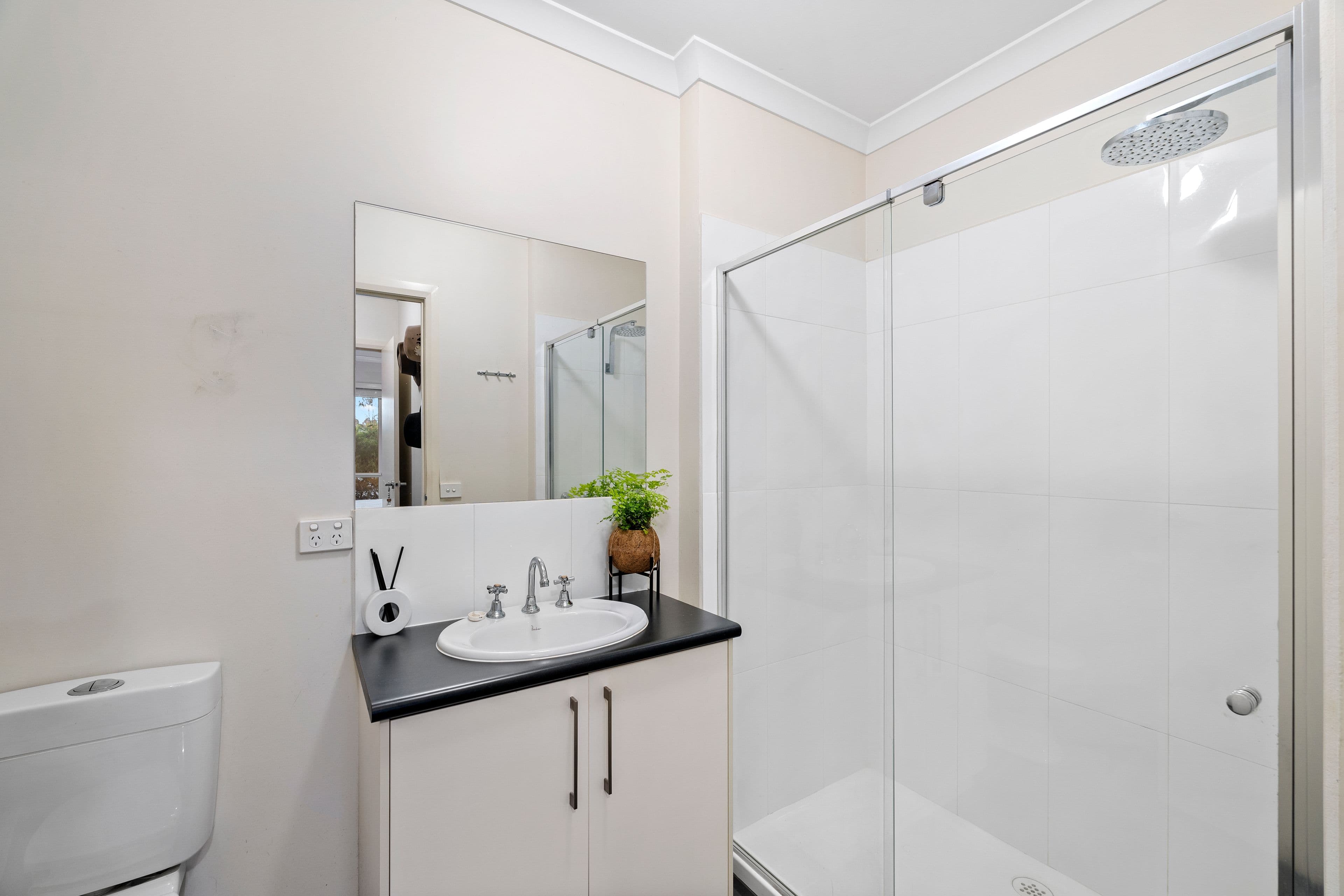 2 Silverton Drive, Ferntree Gully VIC 3156, Ferntree Gully - Thumbnail 8
