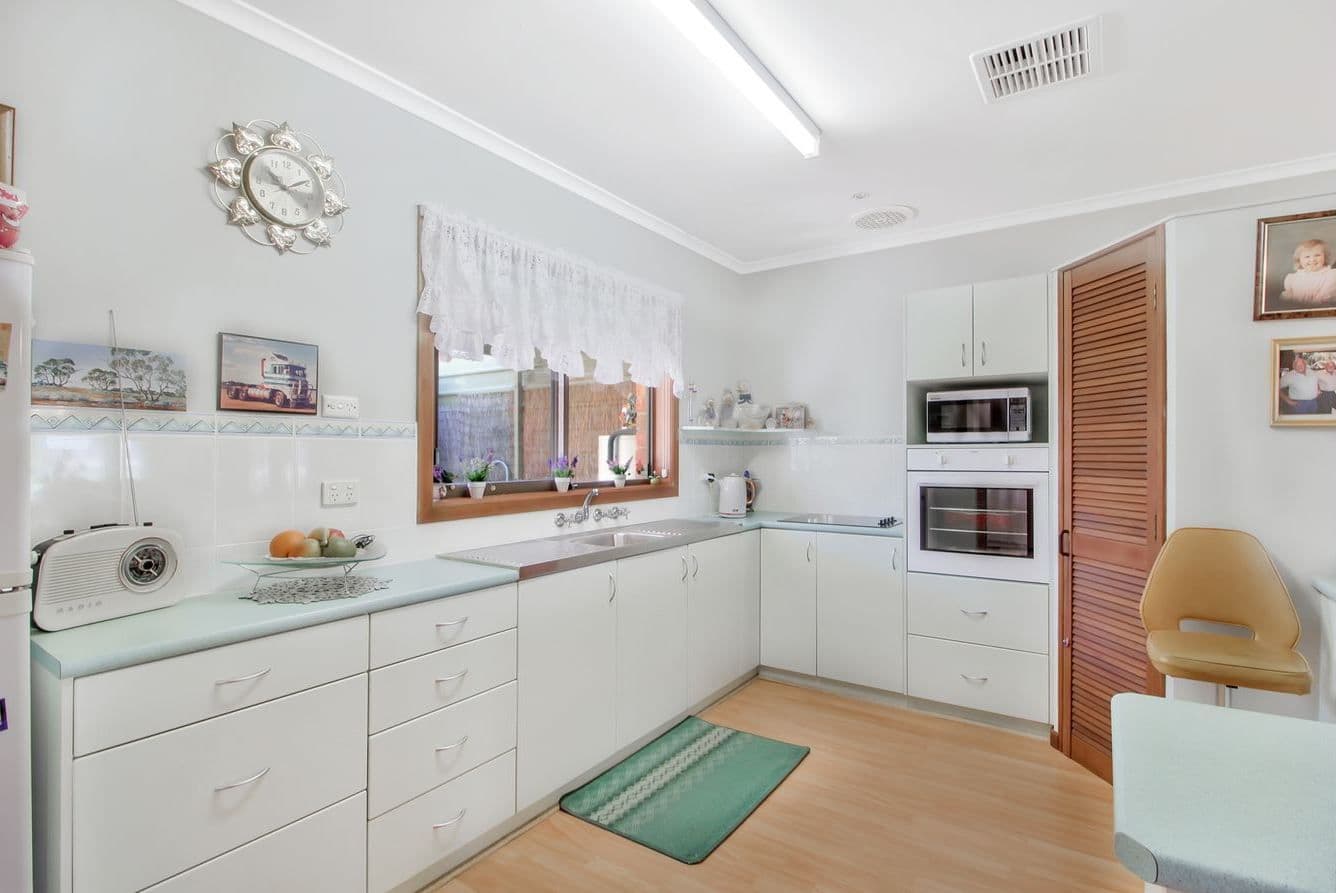 13 Scott Avenue, Barmera SA 5345, Barmera - Thumbnail 4
