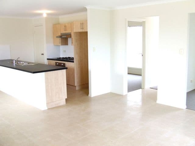FLAGSTONE, QLD, Flagstone - Thumbnail 2