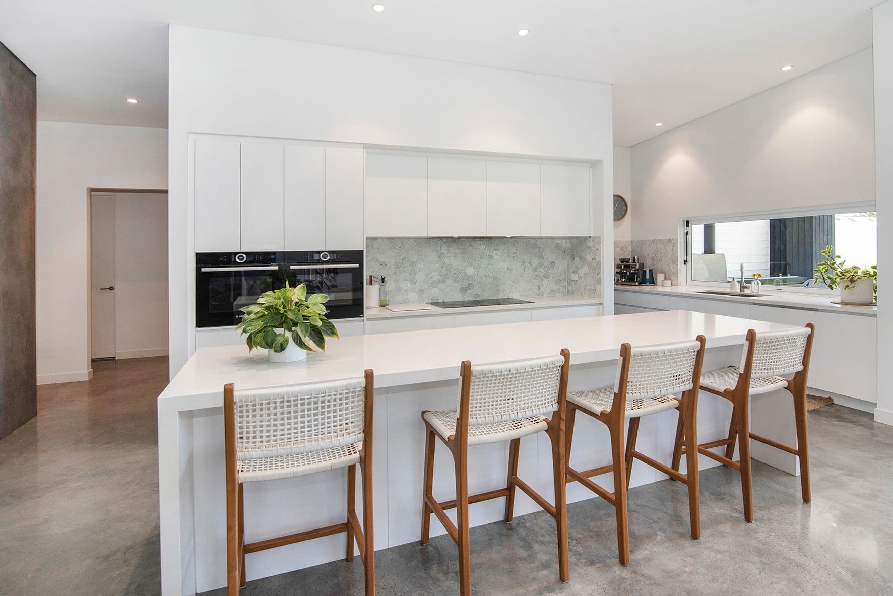 10 Averil Street, Abbey WA 6280, Abbey - Thumbnail 2