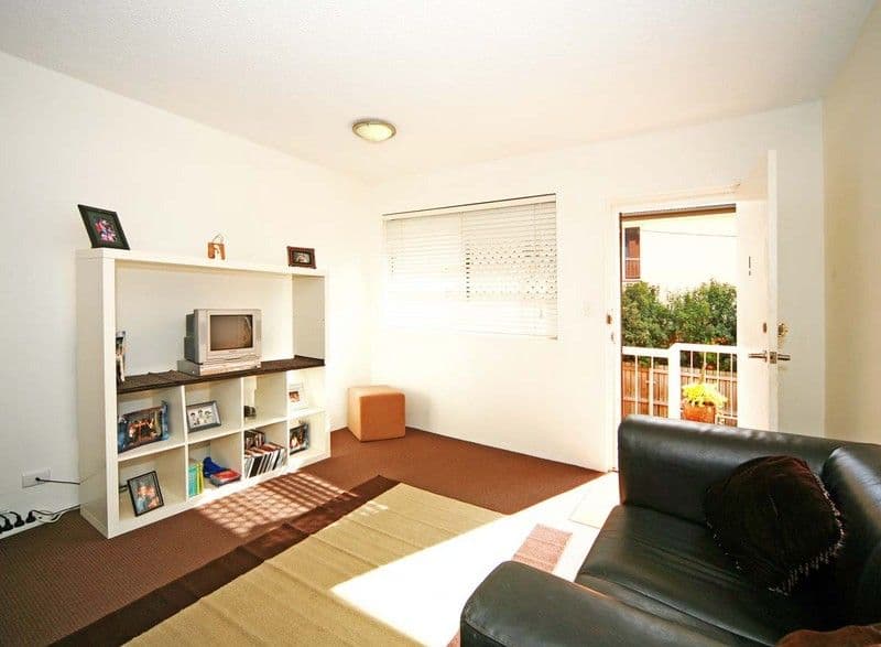 39 Kingsbury Street, NORMAN PARK QLD 4170, Norman Park - Image 1