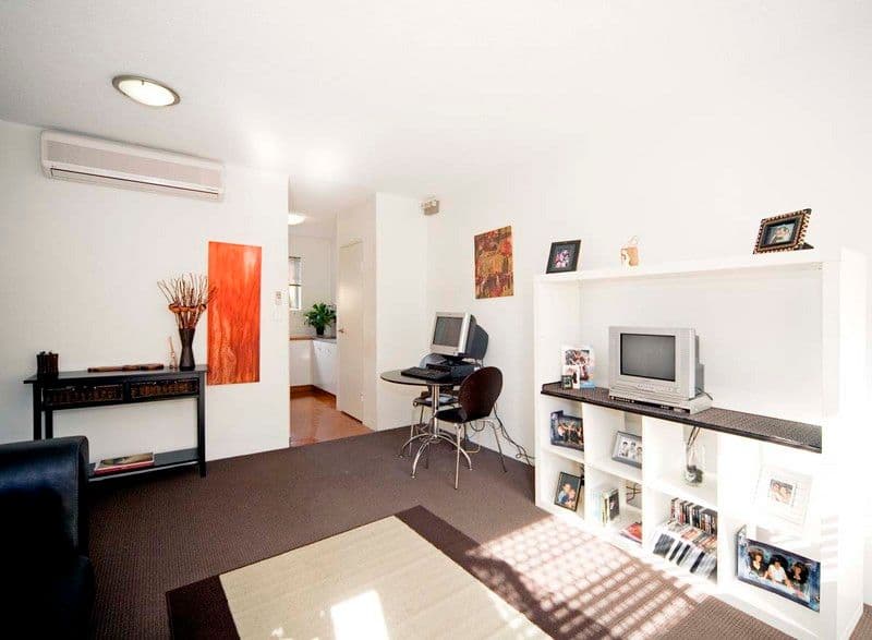 39 Kingsbury Street, NORMAN PARK QLD 4170, Norman Park - Thumbnail 2