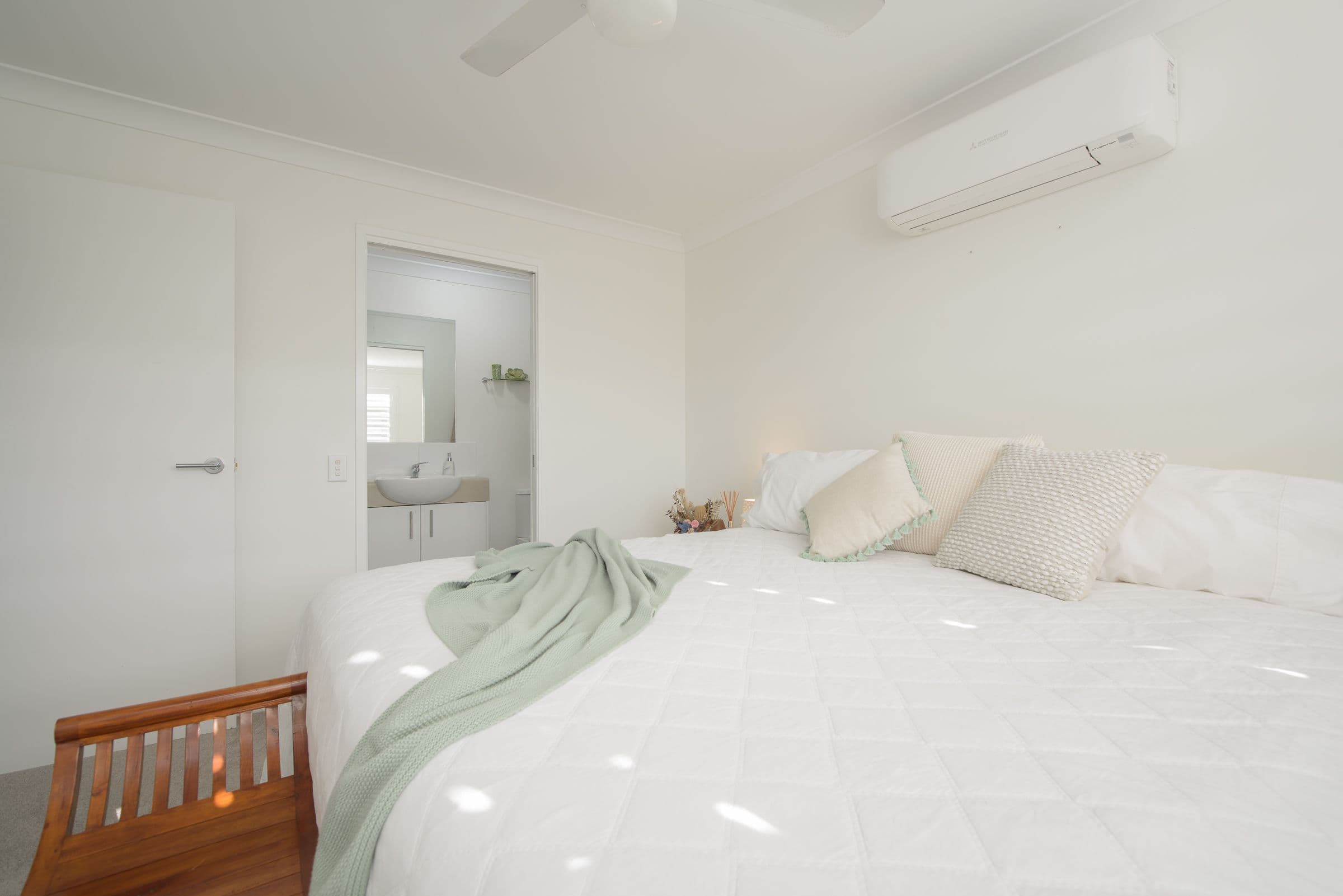 2 Beezley Street, Glen Eden QLD 4680, Glen Eden - Thumbnail 3