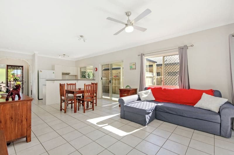 42 Bounty Street, Springfield Lakes - Thumbnail 2