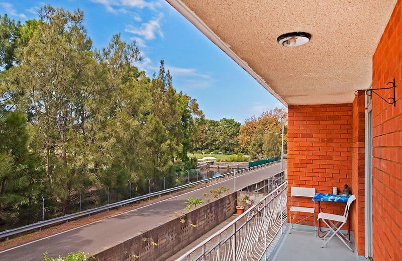 1  Fairway Close, MANLY VALE NSW 2093, Manly Vale - Thumbnail 4