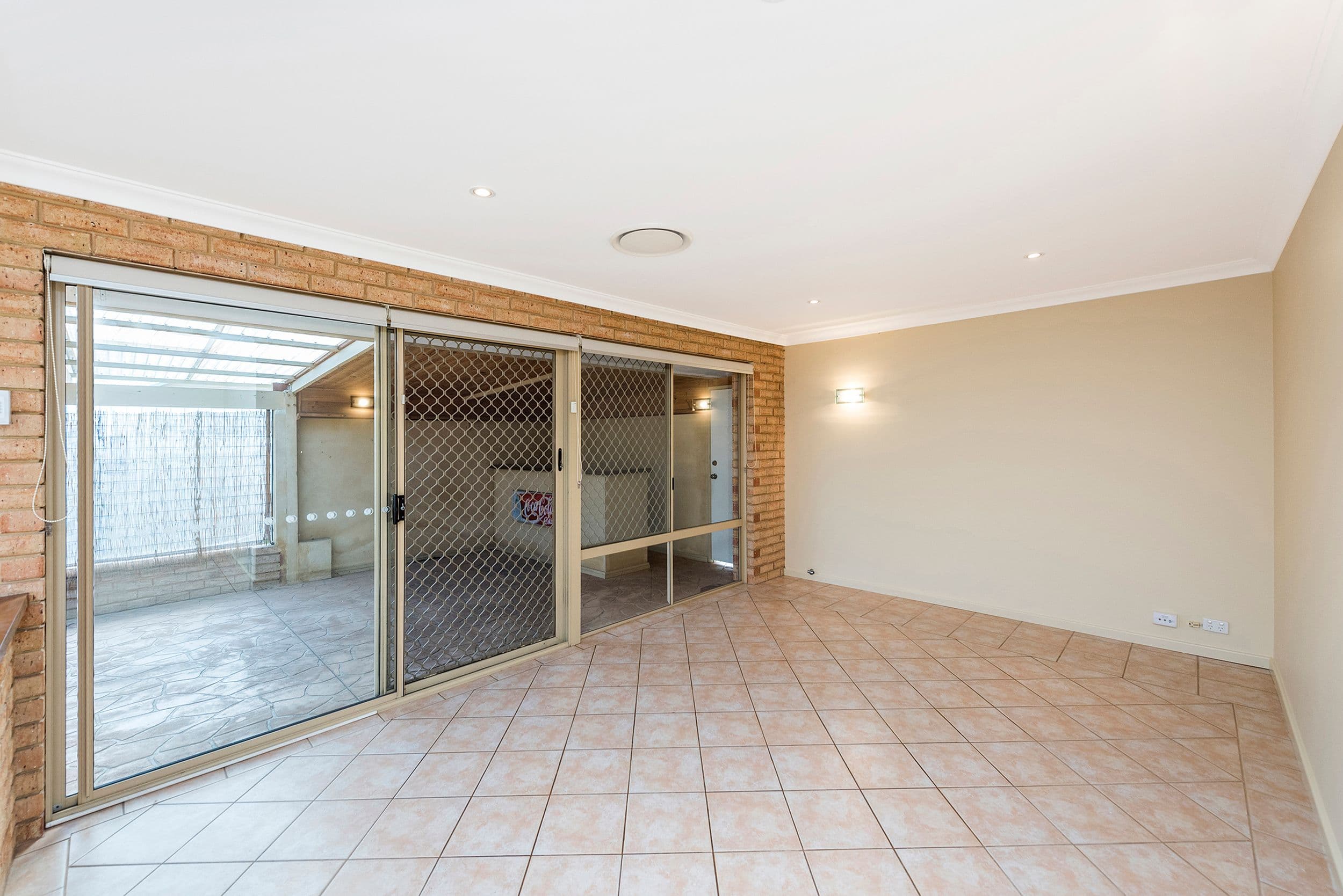 30 Ludlow Way, Warnbro WA 6169, Warnbro - Thumbnail 8