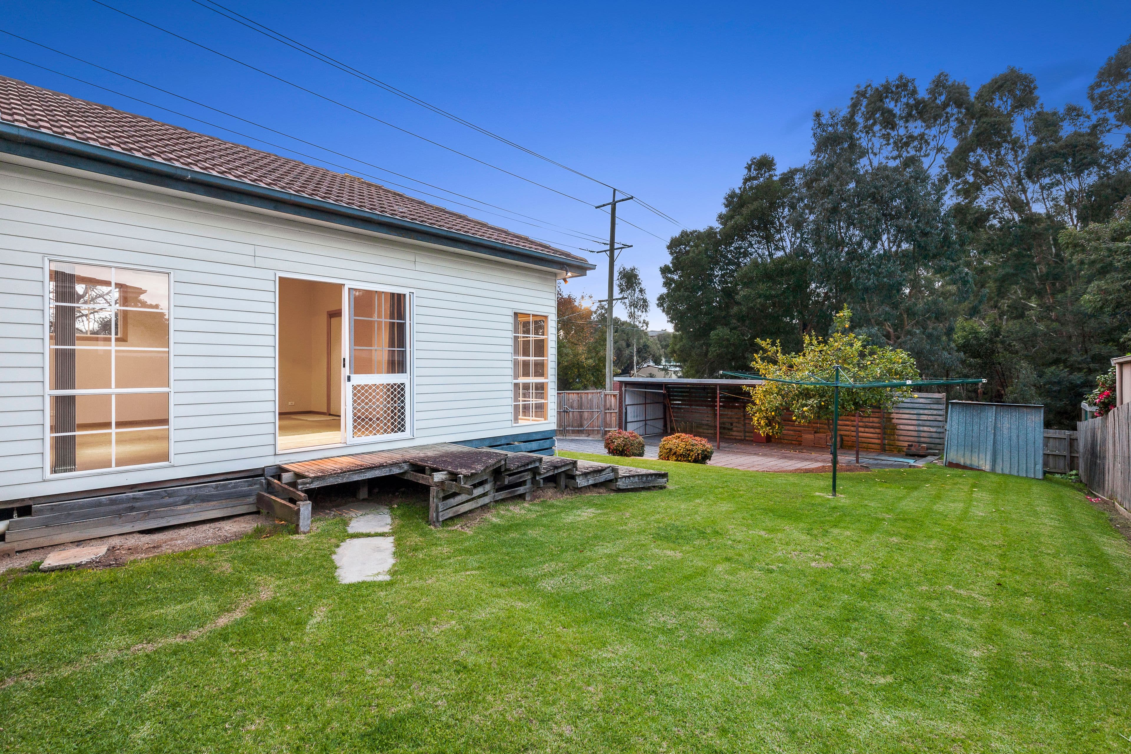 1 Therese Avenue, Mount Waverley VIC 3149, Mount Waverley - Thumbnail 4