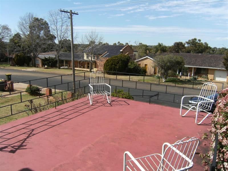 33 Stonehaven Avenue, DUBBO NSW 2830, Dubbo - Thumbnail 3