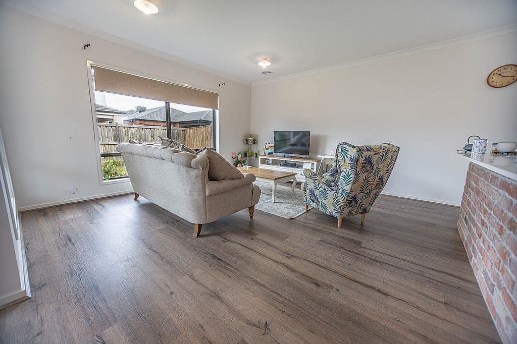 46 Castillo Avenue, Clyde North VIC 3978, Clyde North - Thumbnail 6