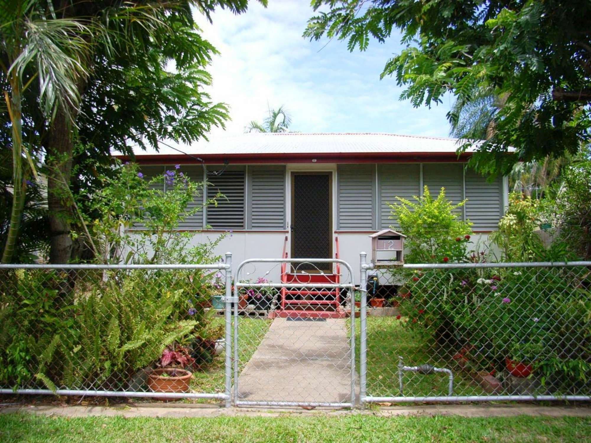 12 Townsville Street, WEST END QLD 4810, West End - Image 1