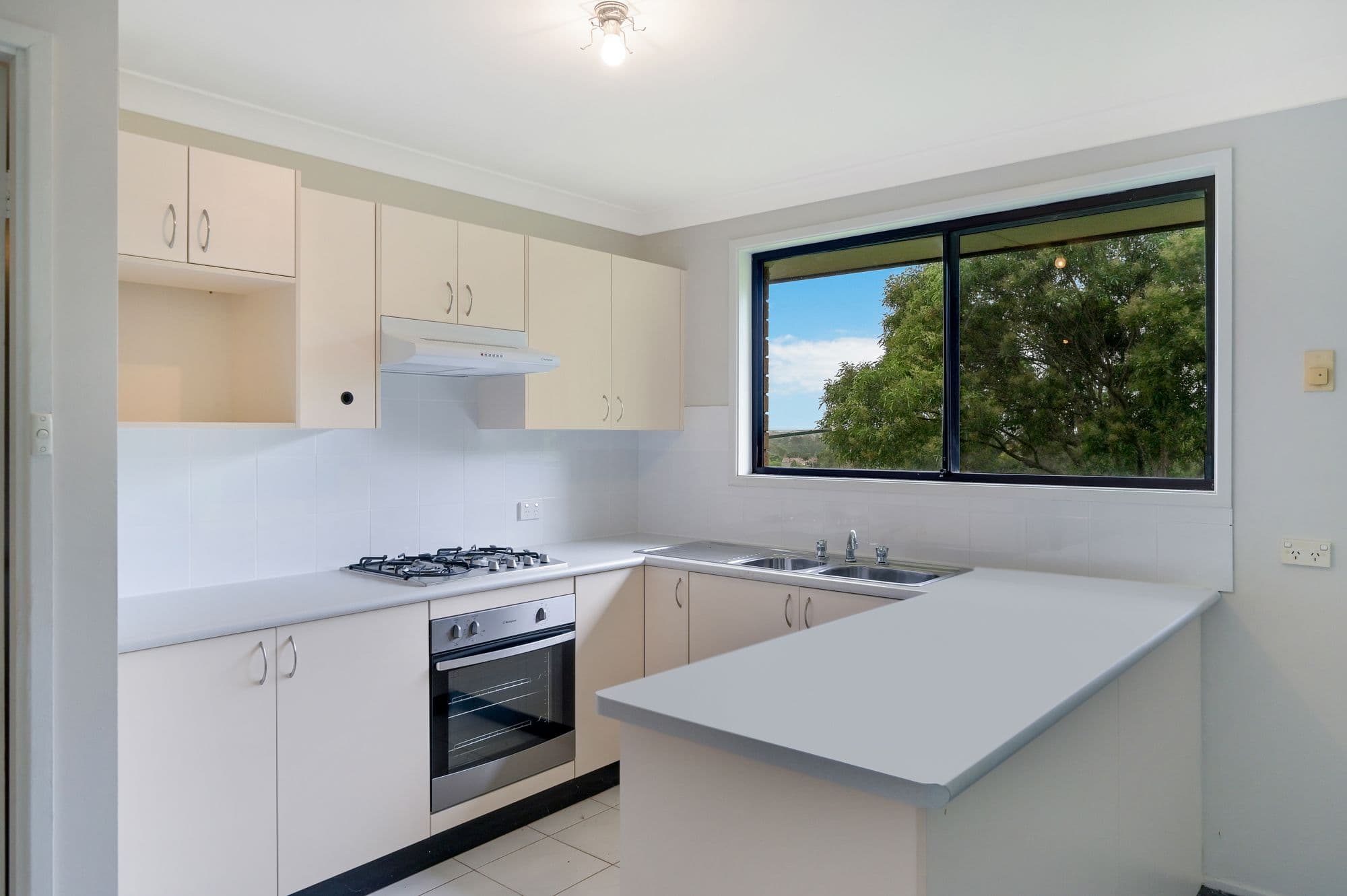 15 Jibbon Place, Woodbine NSW 2560, Woodbine - Thumbnail 3