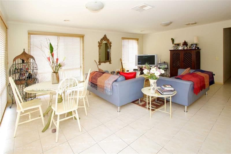 35 Blakeville Drive, CAROLINE SPRINGS VIC 3023, Caroline Springs - Thumbnail 5