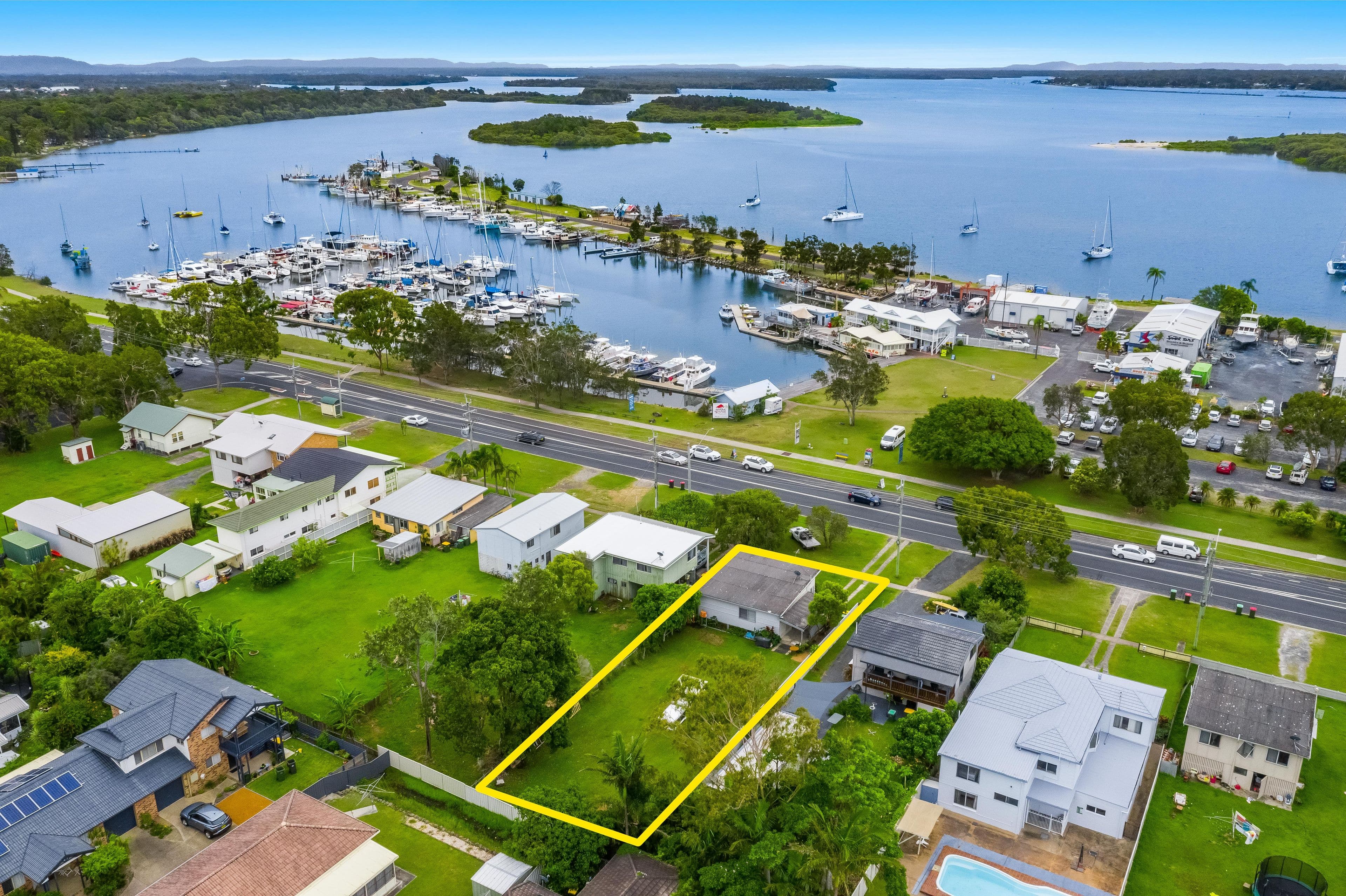 30 Yamba Road, Yamba NSW 2464, Yamba - Image 1