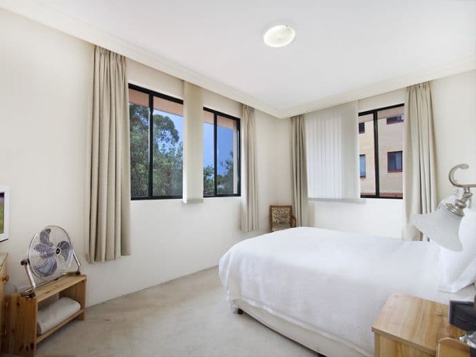 18 Knocklayde Street, ASHFIELD NSW 2131, Ashfield - Thumbnail 3