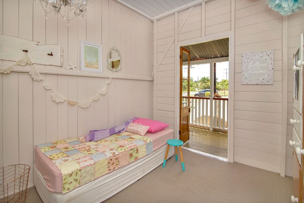 25 Queen Street, Blackstone QLD 4304, Blackstone - Thumbnail 4