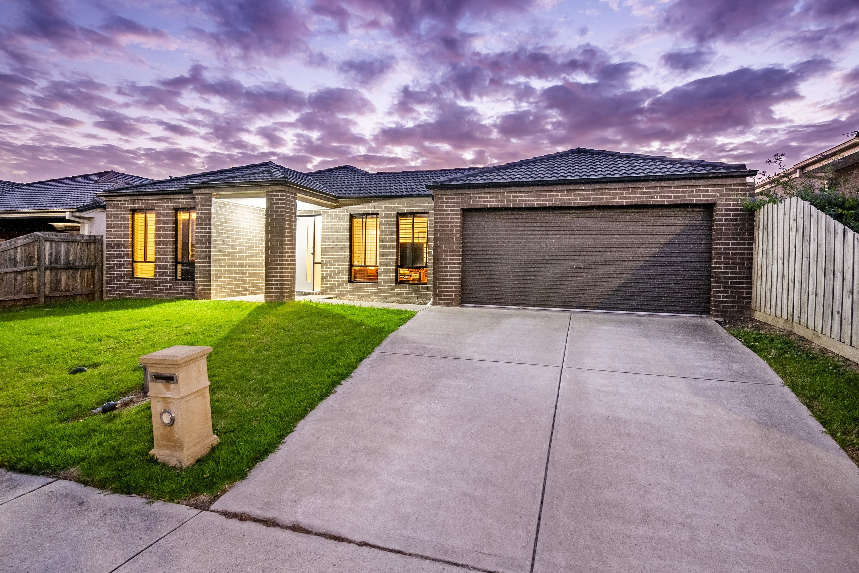 49 Thwaites Road, Pakenham VIC 3810, Pakenham - Thumbnail 2