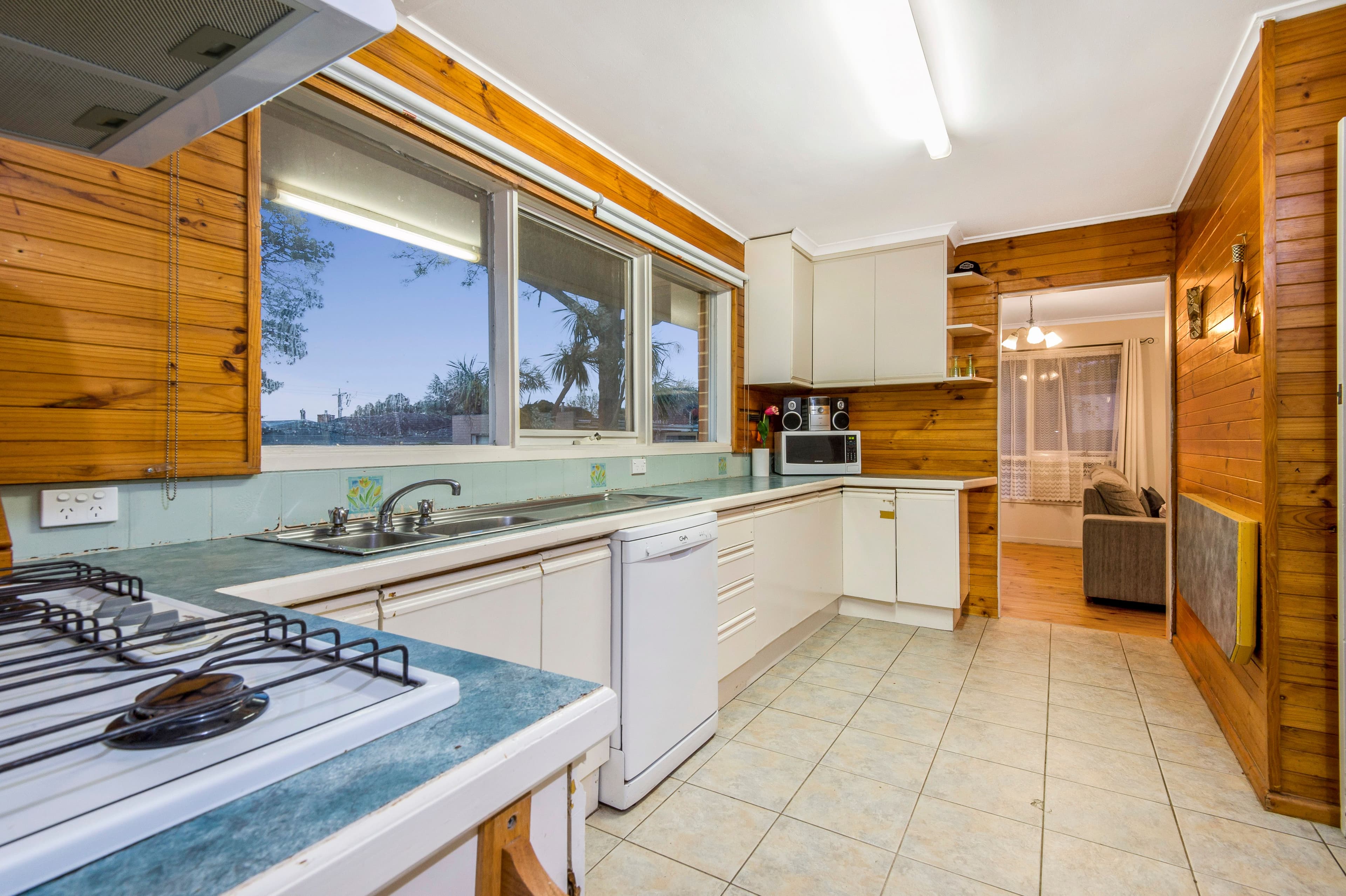108 Lindrum Road, Frankston VIC 3199, Frankston - Thumbnail 3