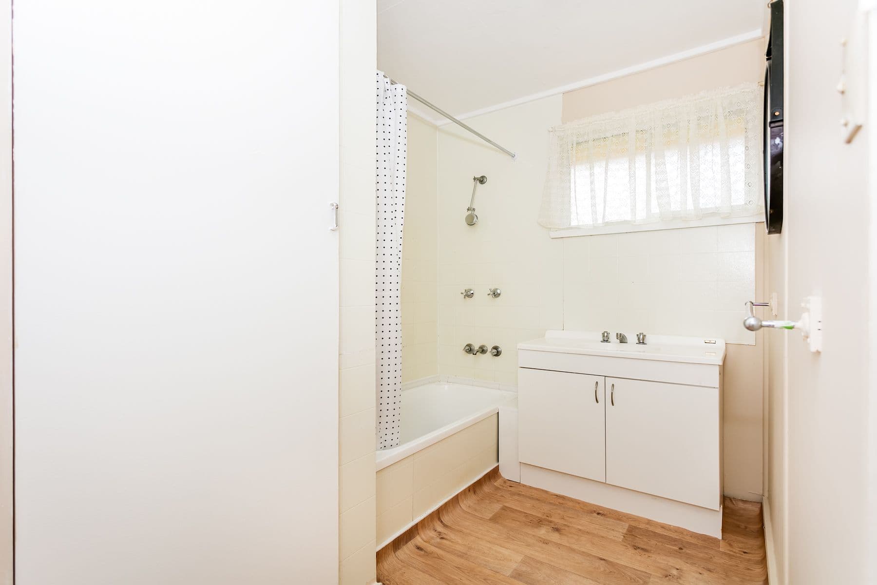 42 Cherry Street, Logan Central QLD 4114, Logan Central - Thumbnail 4