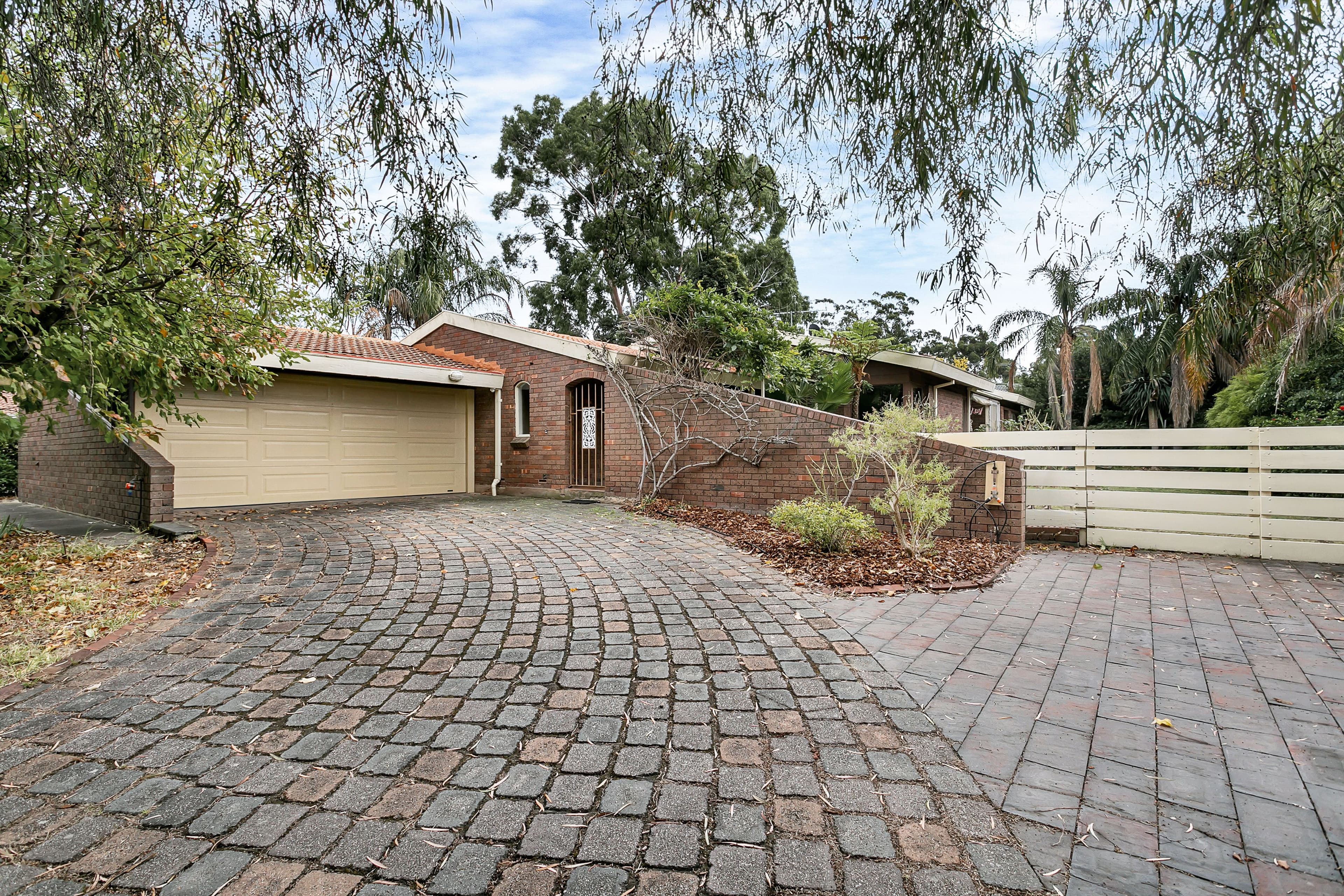 18 Lulworth Place, Flagstaff Hill SA 5159, Flagstaff Hill - Image 1