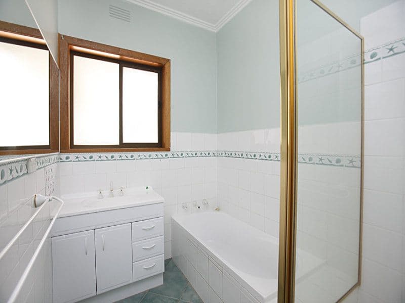 9 Lawrence Court, Altona North - Thumbnail 8
