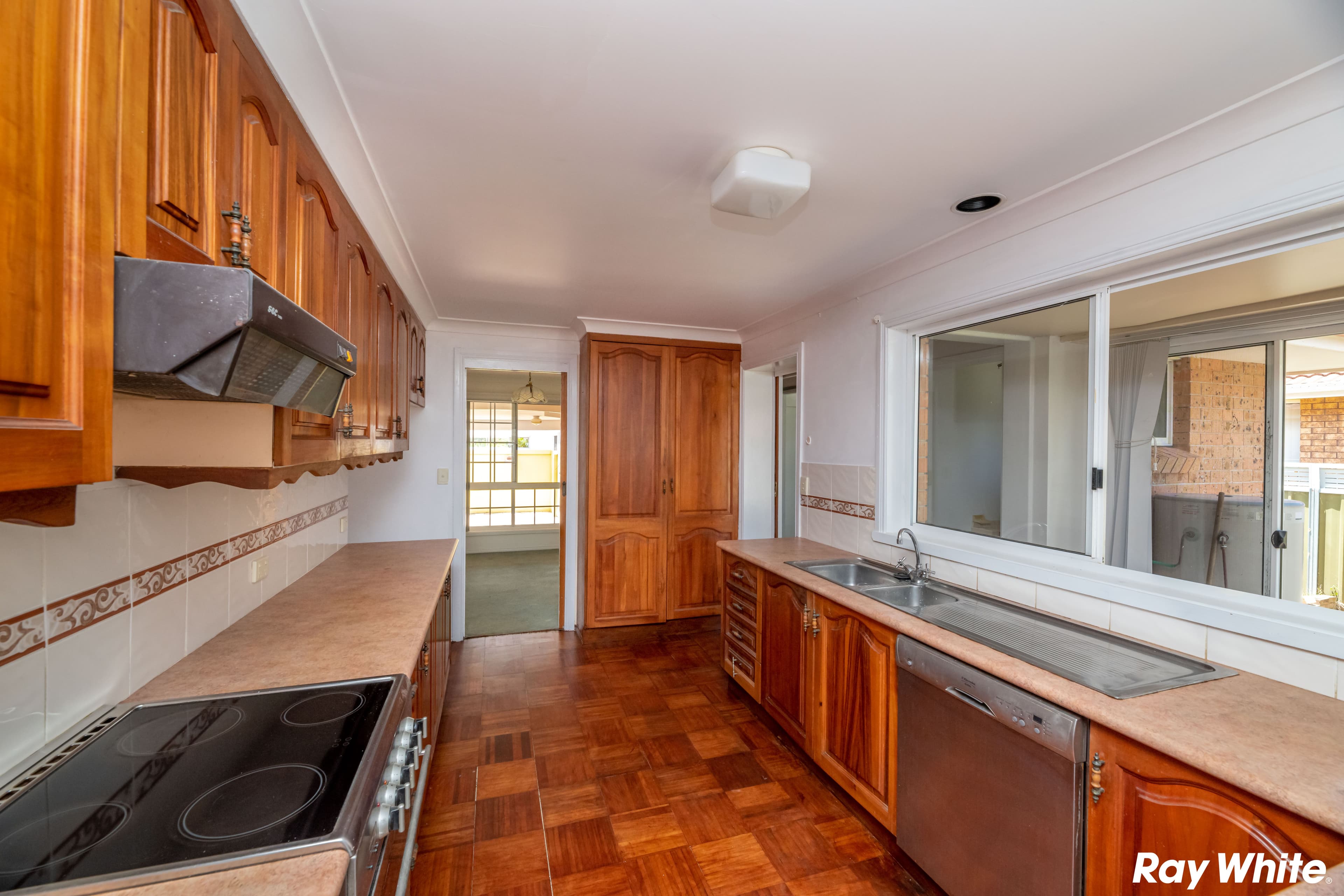 4 Palmway Crescent, Tuncurry NSW 2428, Tuncurry - Thumbnail 2