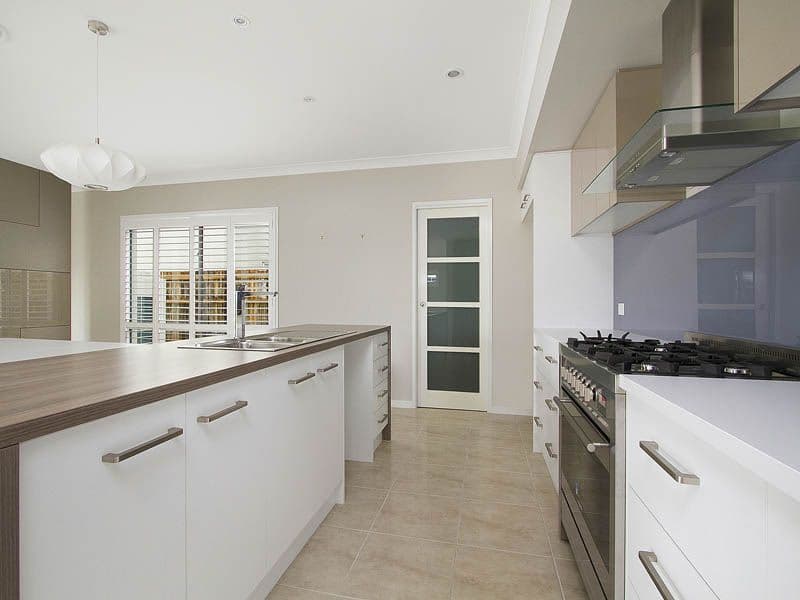 24 Francis Avenue, ROCHEDALE QLD 4123, Rochedale - Thumbnail 2