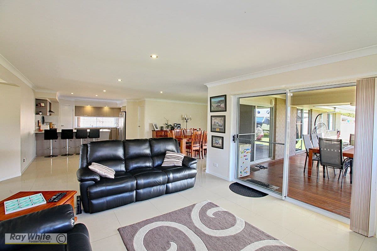 8 Massie Crescent, Tuncurry - Thumbnail 2