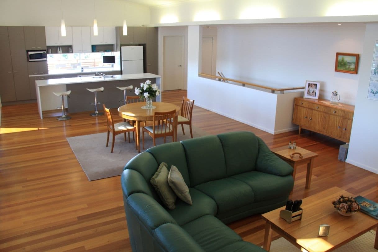 33 Lighthouse Drive, BOYNE ISLAND QLD 4680, Boyne Island - Thumbnail 5