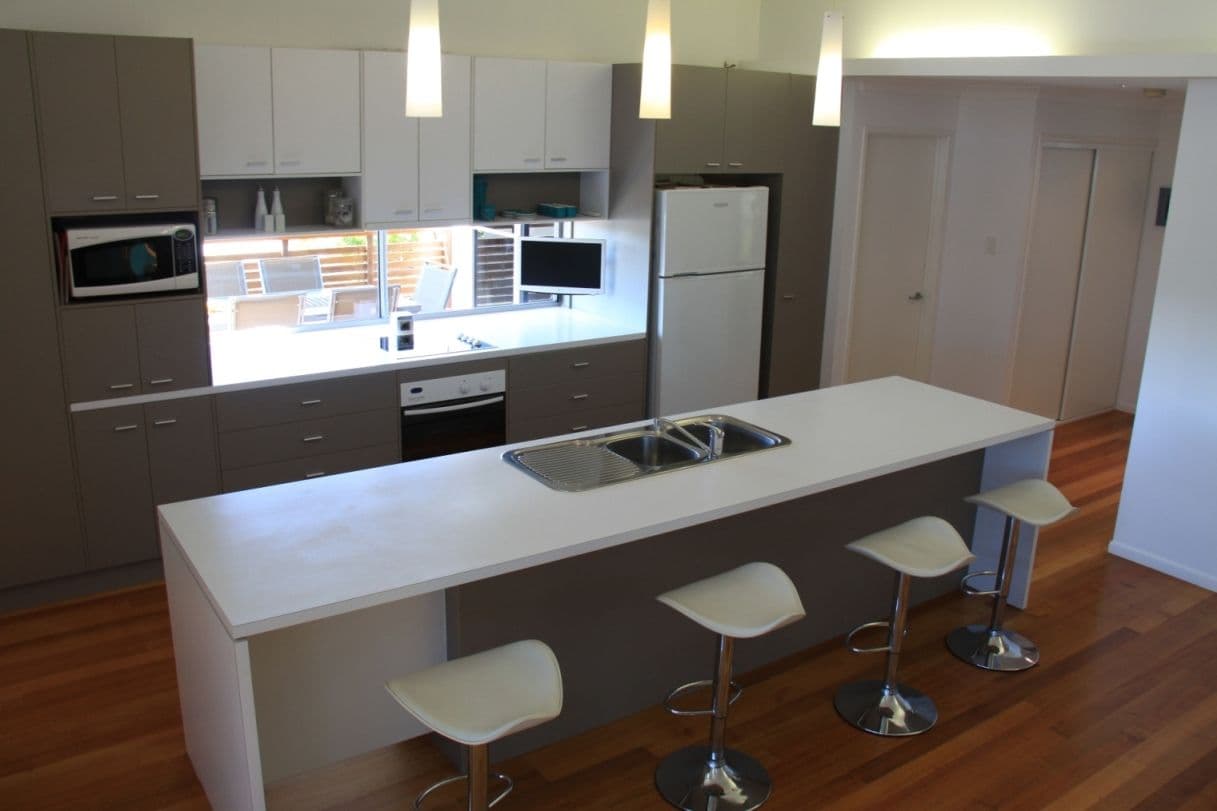 33 Lighthouse Drive, BOYNE ISLAND QLD 4680, Boyne Island - Thumbnail 6