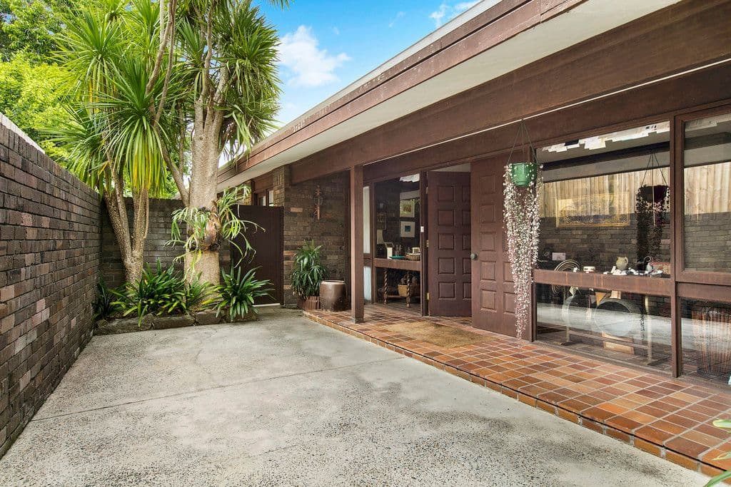 26 Ku-Ring-Gai Avenue, Turramurra - Thumbnail 2