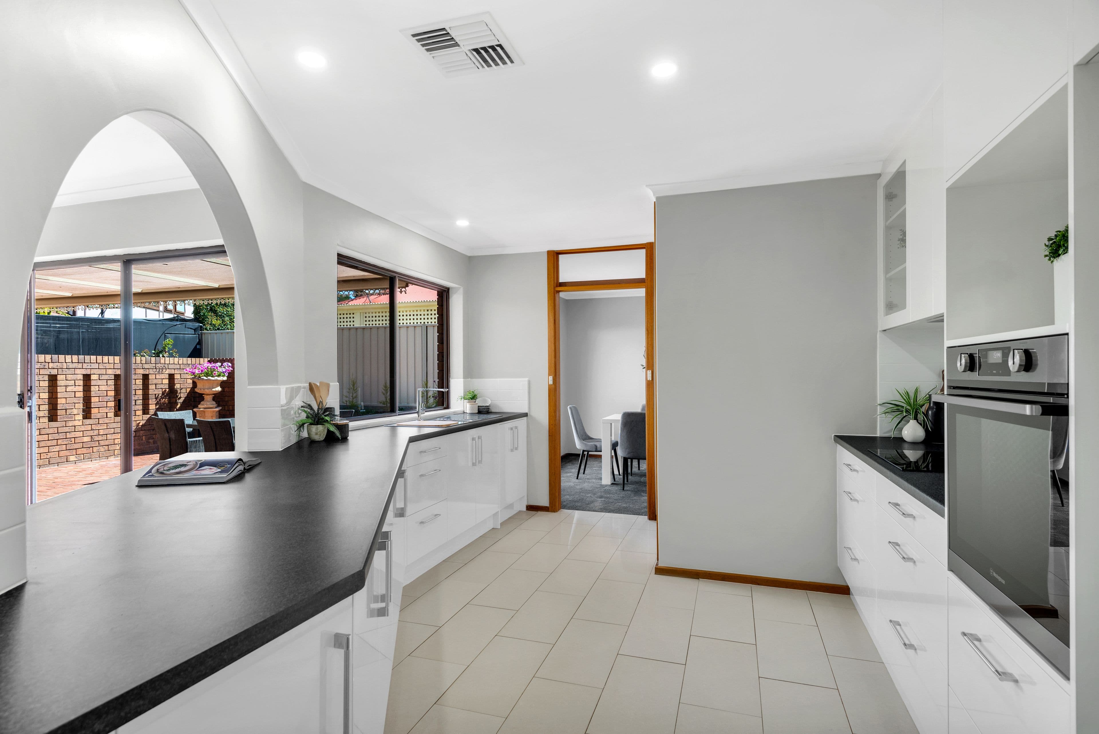 10 Dumphries Street, Flagstaff Hill SA 5159, Flagstaff Hill - Thumbnail 7