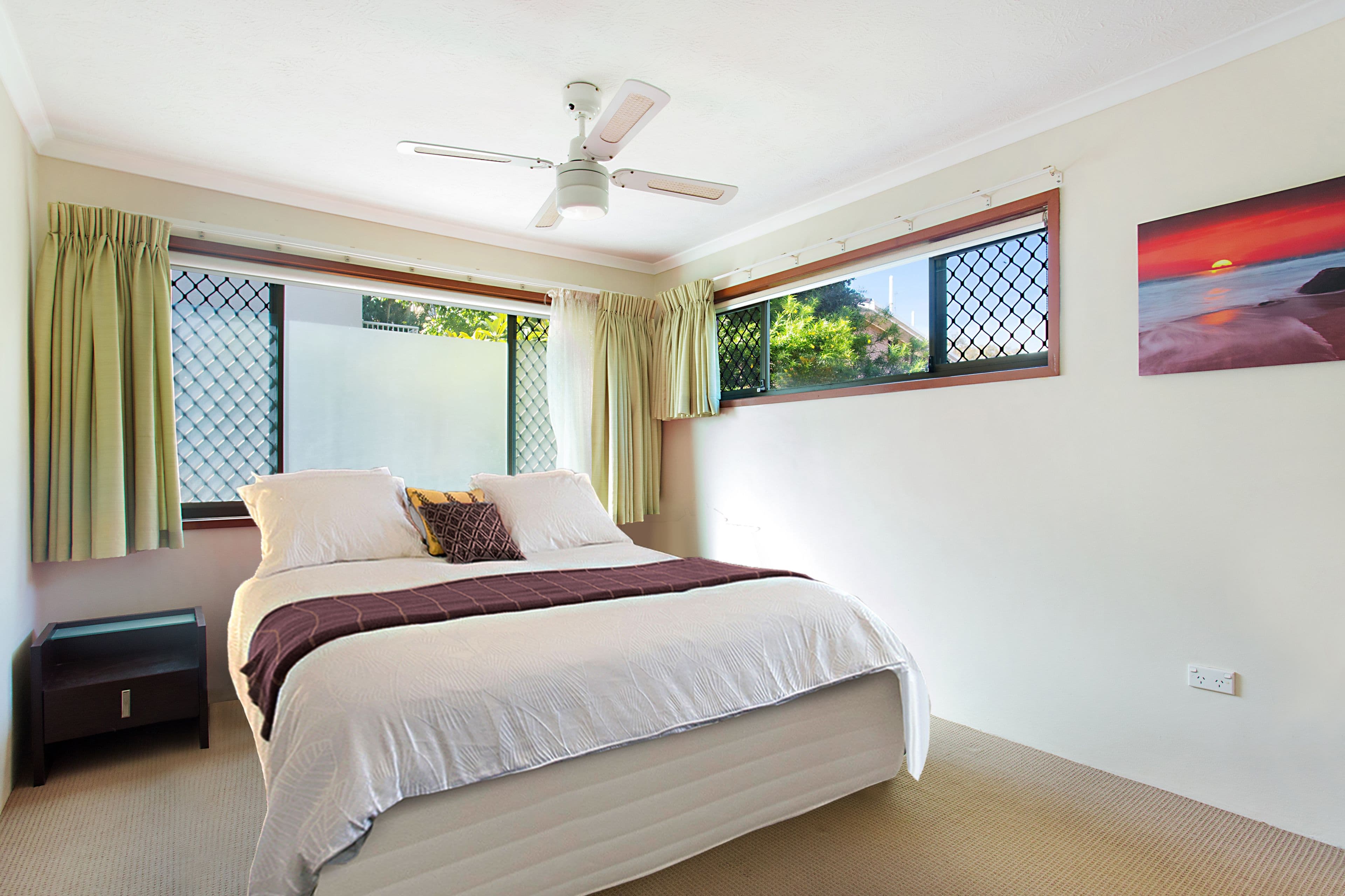 12 Rosewood Avenue, Broadbeach QLD 4218, Broadbeach - Thumbnail 4