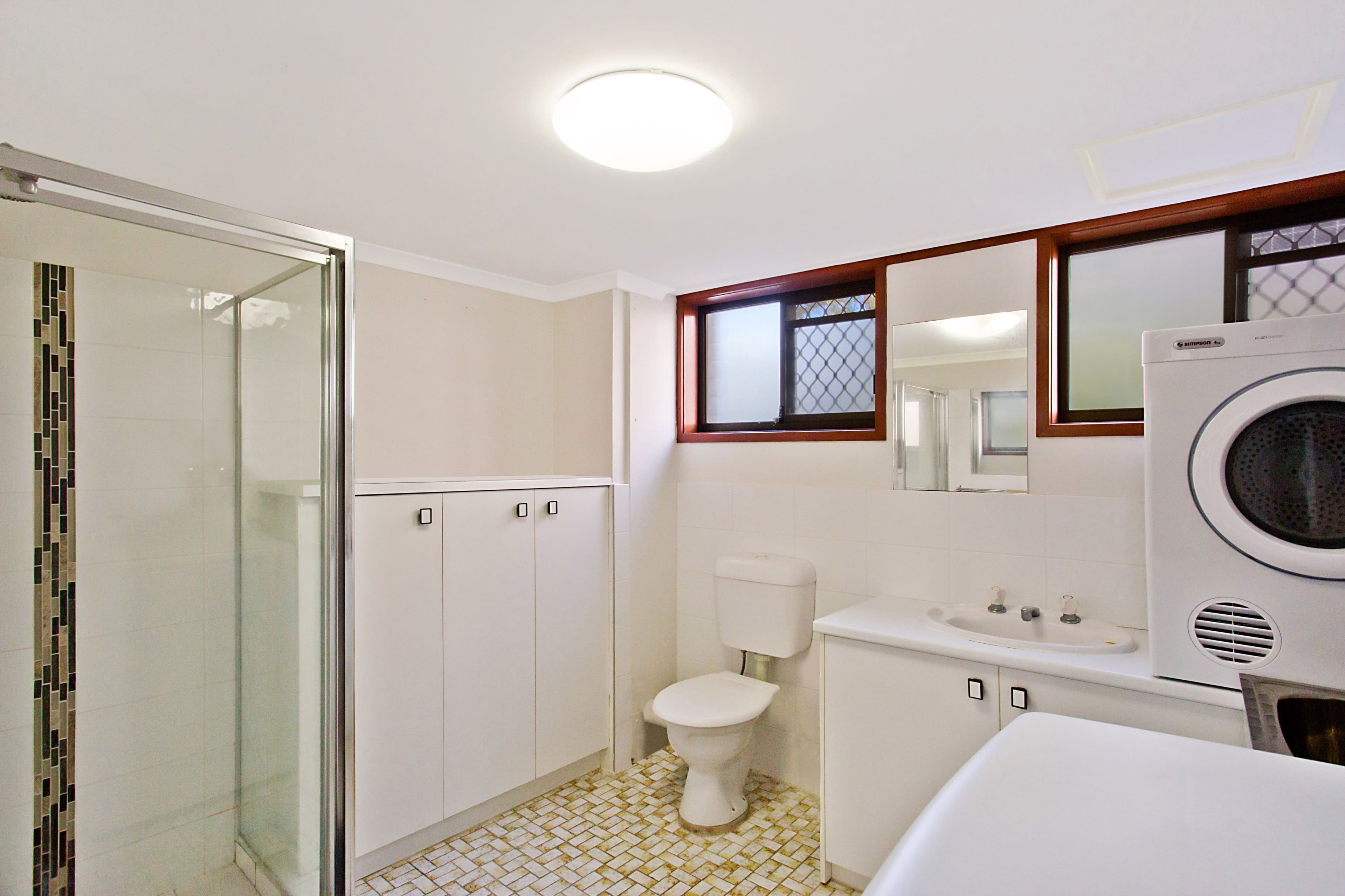 12 Rosewood Avenue, Broadbeach QLD 4218, Broadbeach - Thumbnail 7