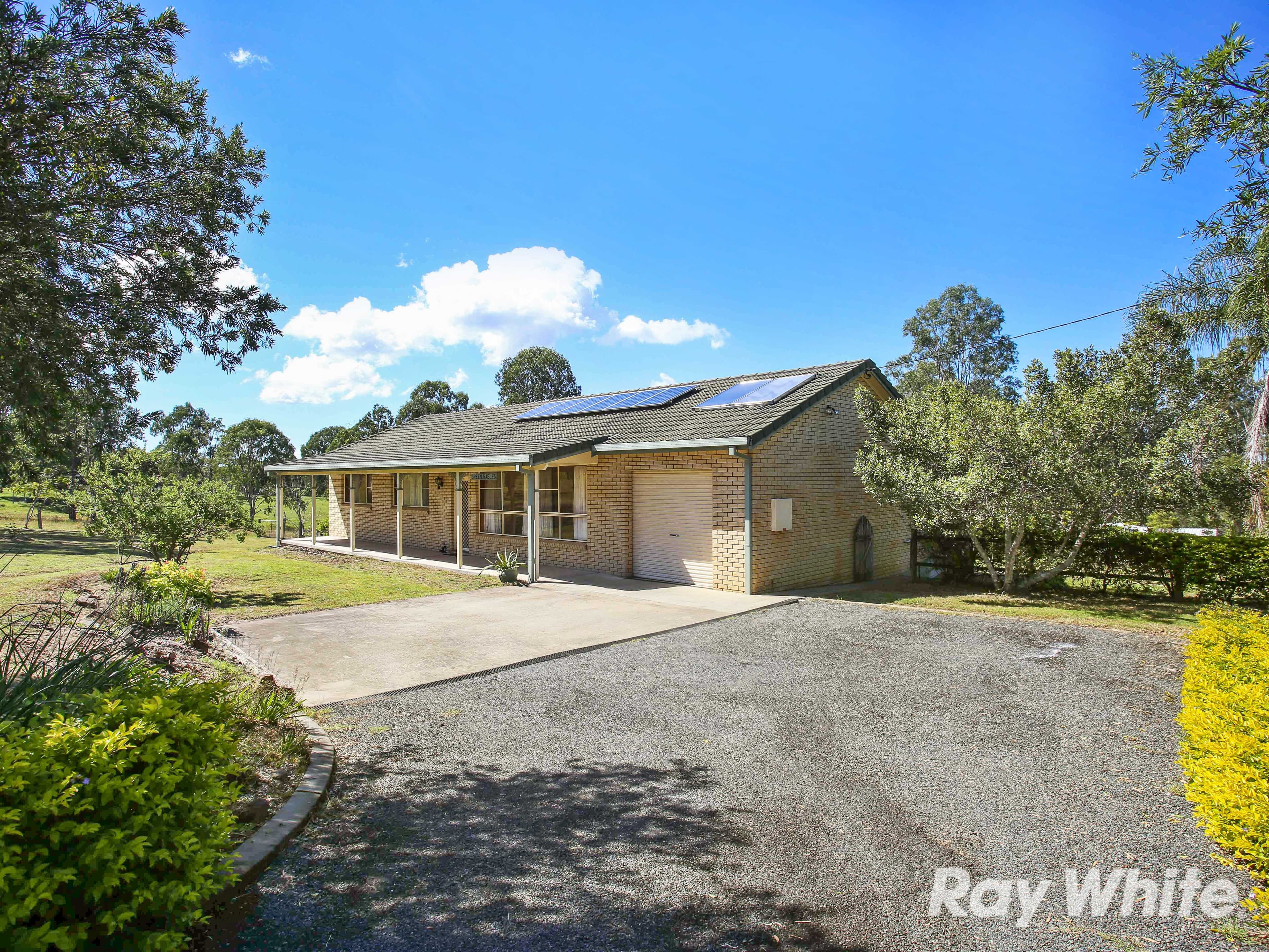20 Halcyon Drive, Waterview Heights - Image 1