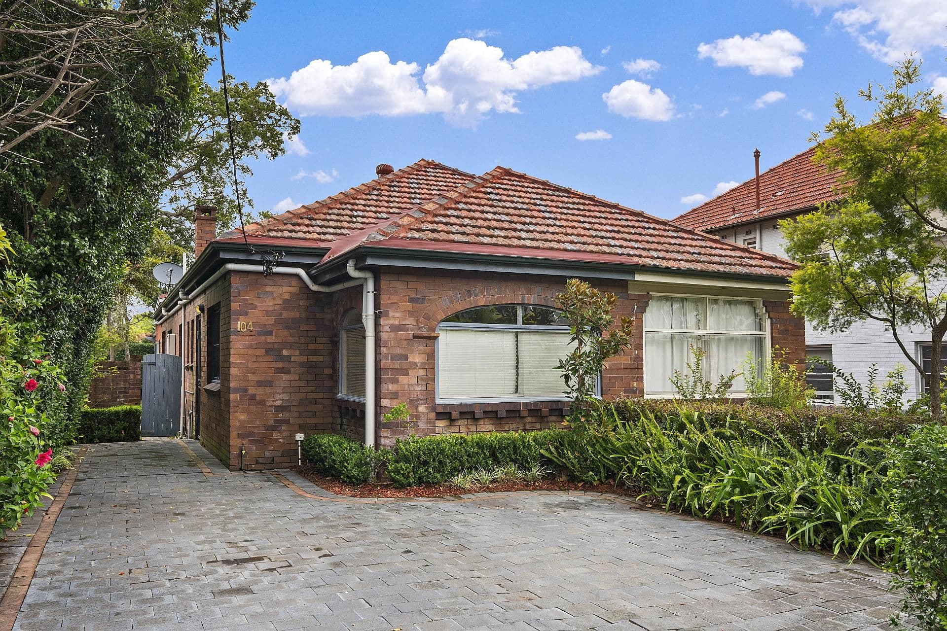 104 Sailors Bay Road, Northbridge - Image 1