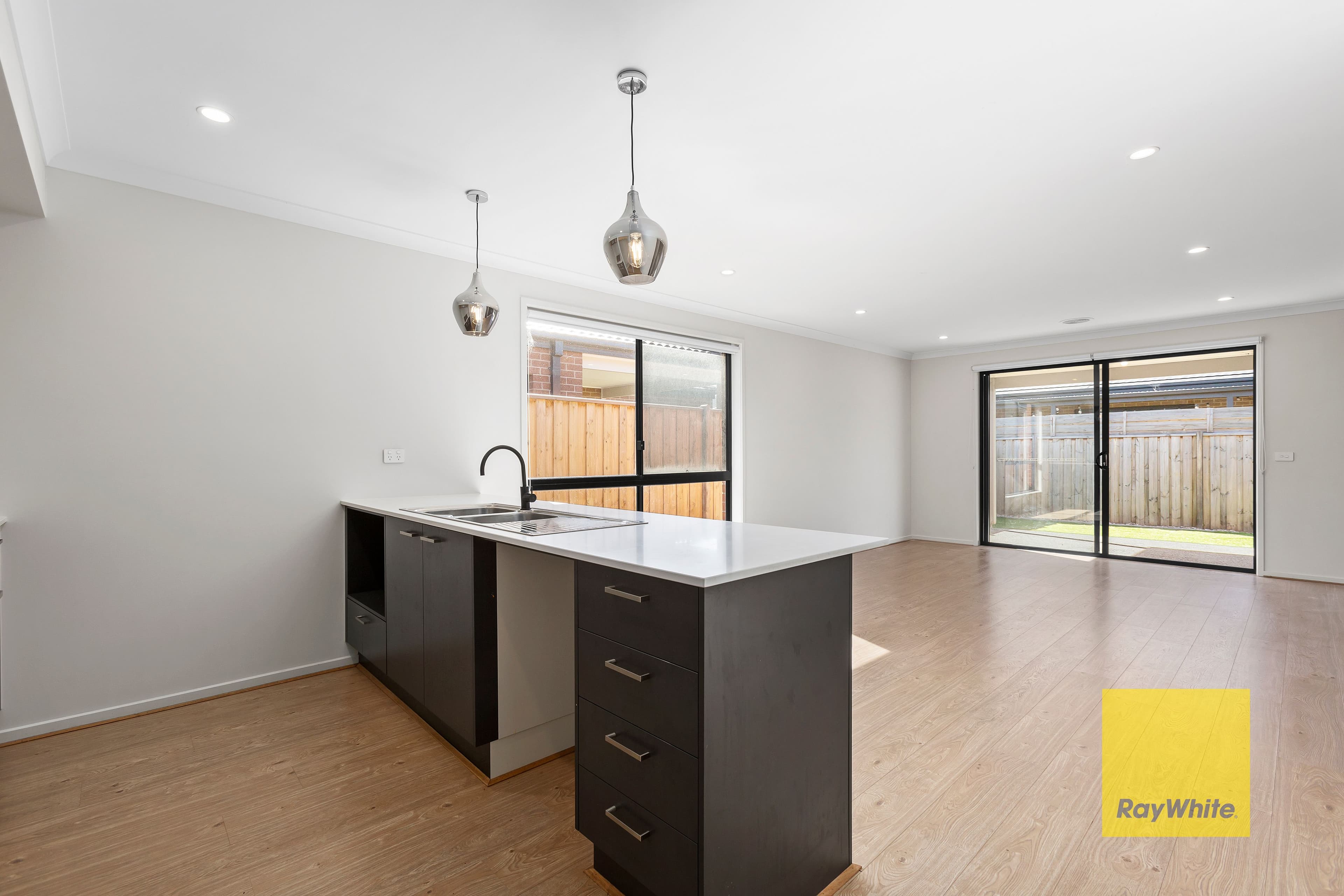 14 Fawkner Crescent, Armstrong Creek VIC 3217, Armstrong Creek - Thumbnail 3