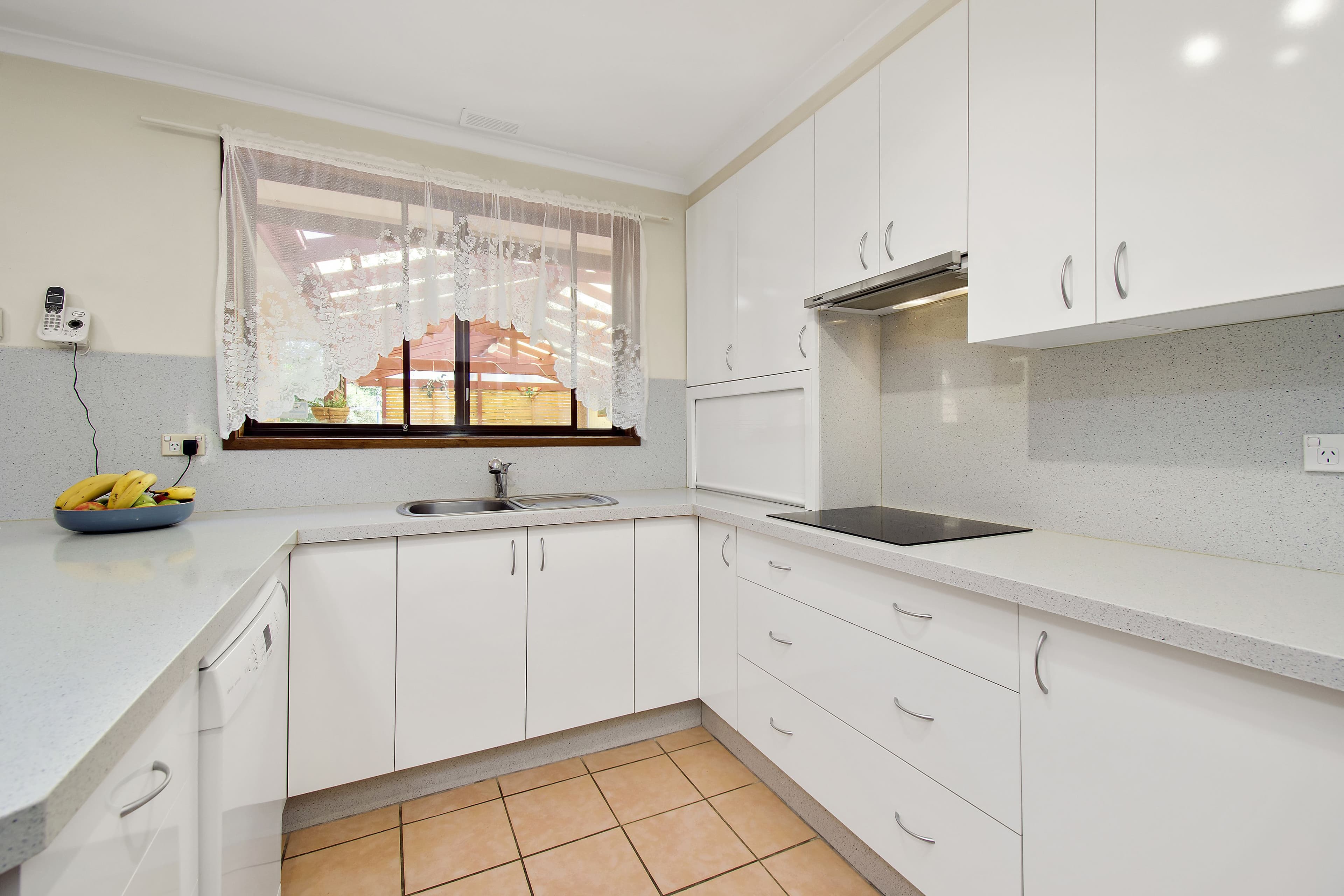 1 Twamley Crescent, Chisholm ACT 2905, Chisholm - Thumbnail 2