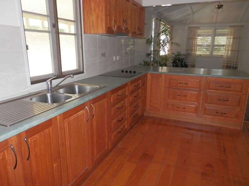 16 Railway Street, EAST IPSWICH QLD 4305, East Ipswich - Thumbnail 3
