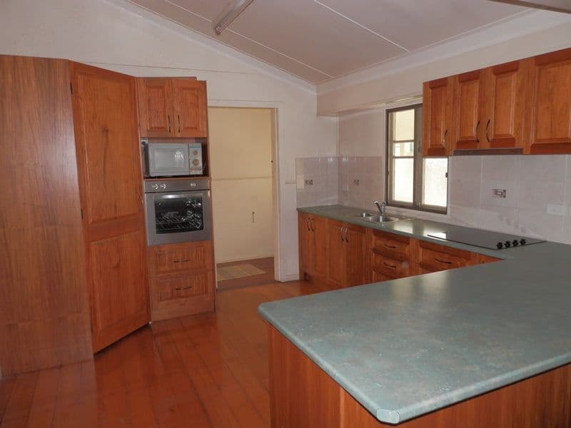 16 Railway Street, EAST IPSWICH QLD 4305, East Ipswich - Thumbnail 4