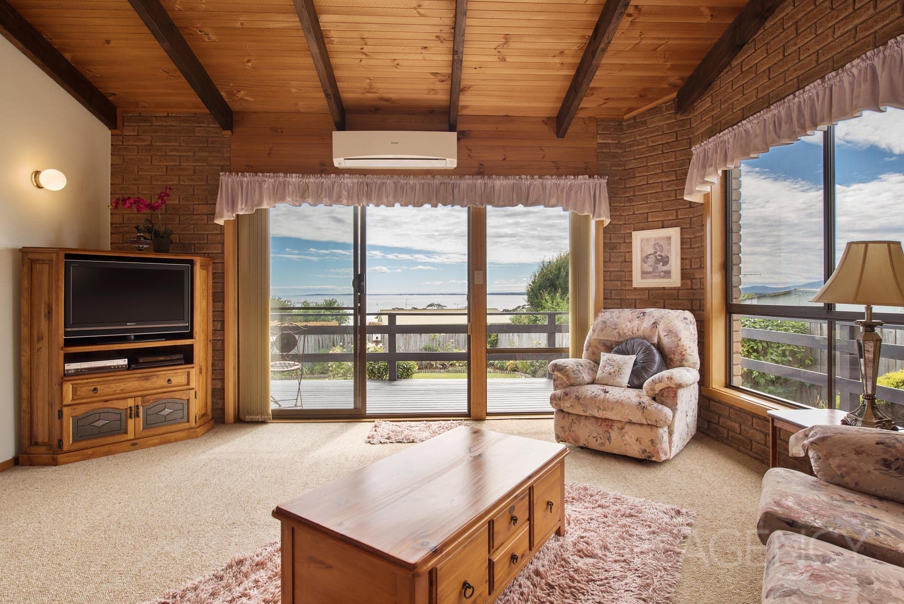 5 Alan Lade Place, Bridport, Bridport - Thumbnail 3