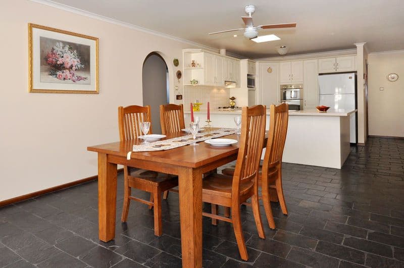 68 Delta Crescent, ABERFOYLE PARK SA 5159, Aberfoyle Park - Thumbnail 4