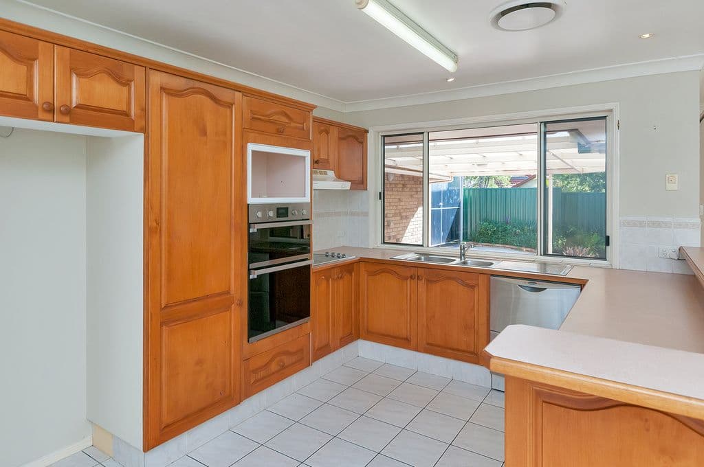 31 Solander Circuit, FOREST LAKE QLD 4078, Forest Lake - Thumbnail 3